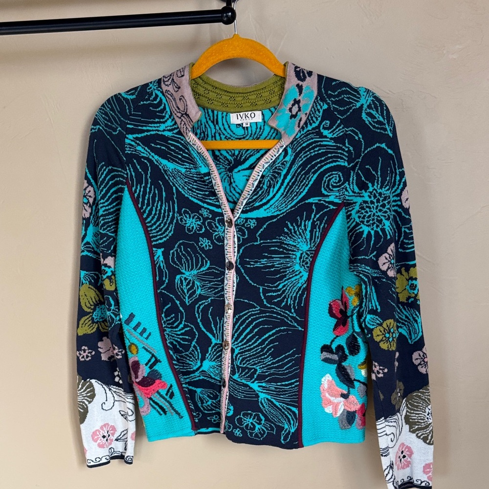 Women’s Cardigan Sweater